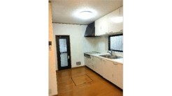 北足立郡伊奈町栄３丁目