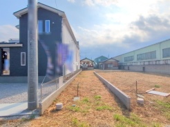 鴻巣市小松１丁目