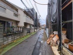 上尾市谷津１丁目