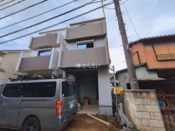 上尾市谷津１丁目