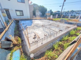鴻巣箕田第8　1号棟