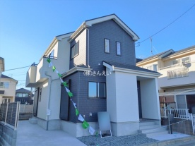 瓦葺1247番　A号棟