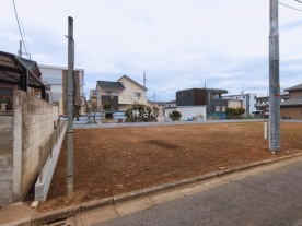 上尾市原市2322番　A号棟