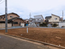 上尾市原市2322番　B号棟