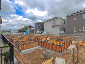 上尾市大字地頭方564番　B号棟