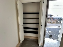 北足立郡伊奈町中央3丁目